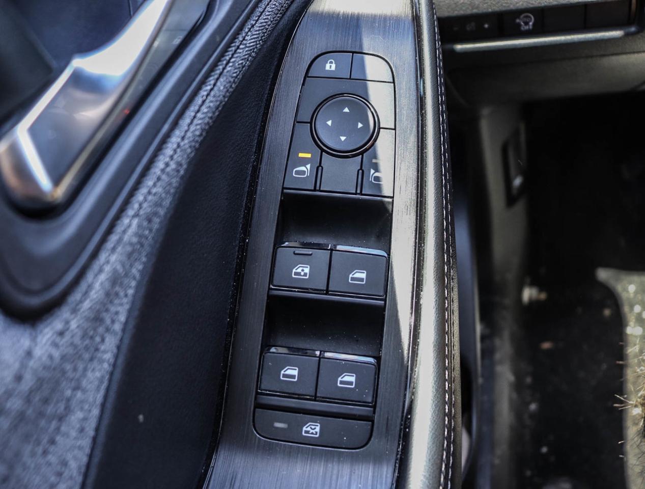 2023 Nissan Rogue SV Moonroof 1.5L TURBO AWD Photo