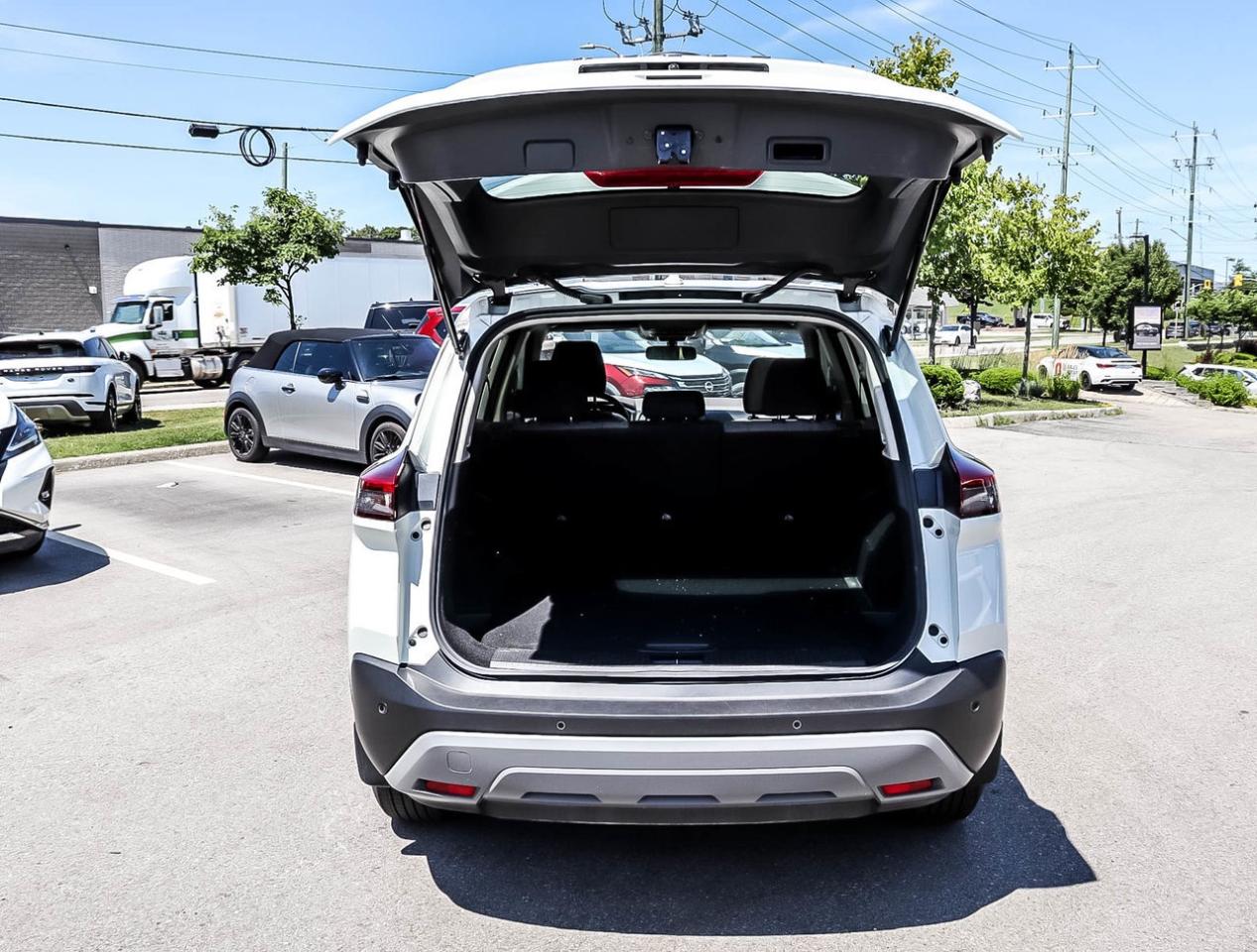 2023 Nissan Rogue SV Moonroof 1.5L TURBO AWD Photo