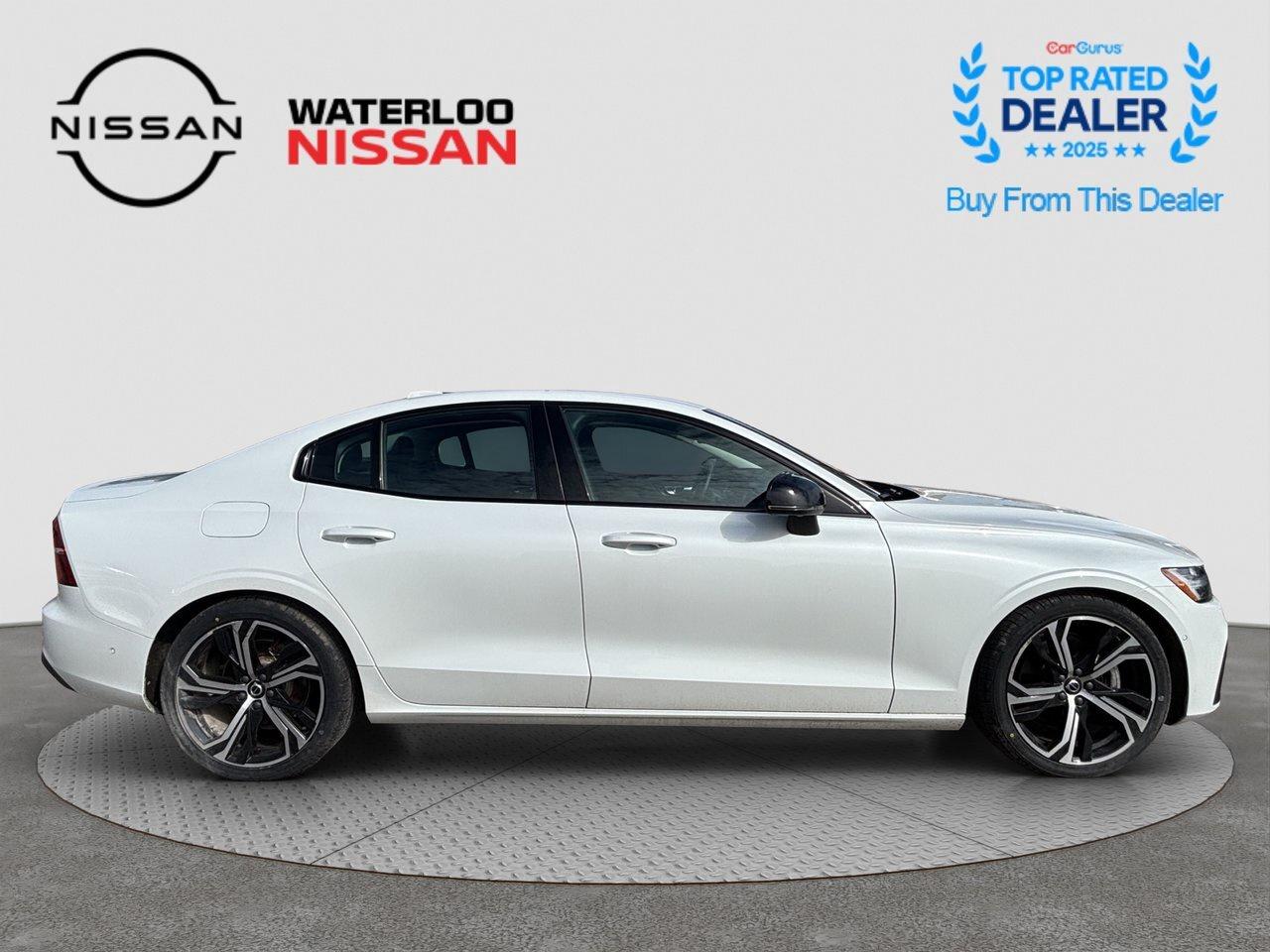 2024 Volvo S60 Ultimate Dark Theme Photo