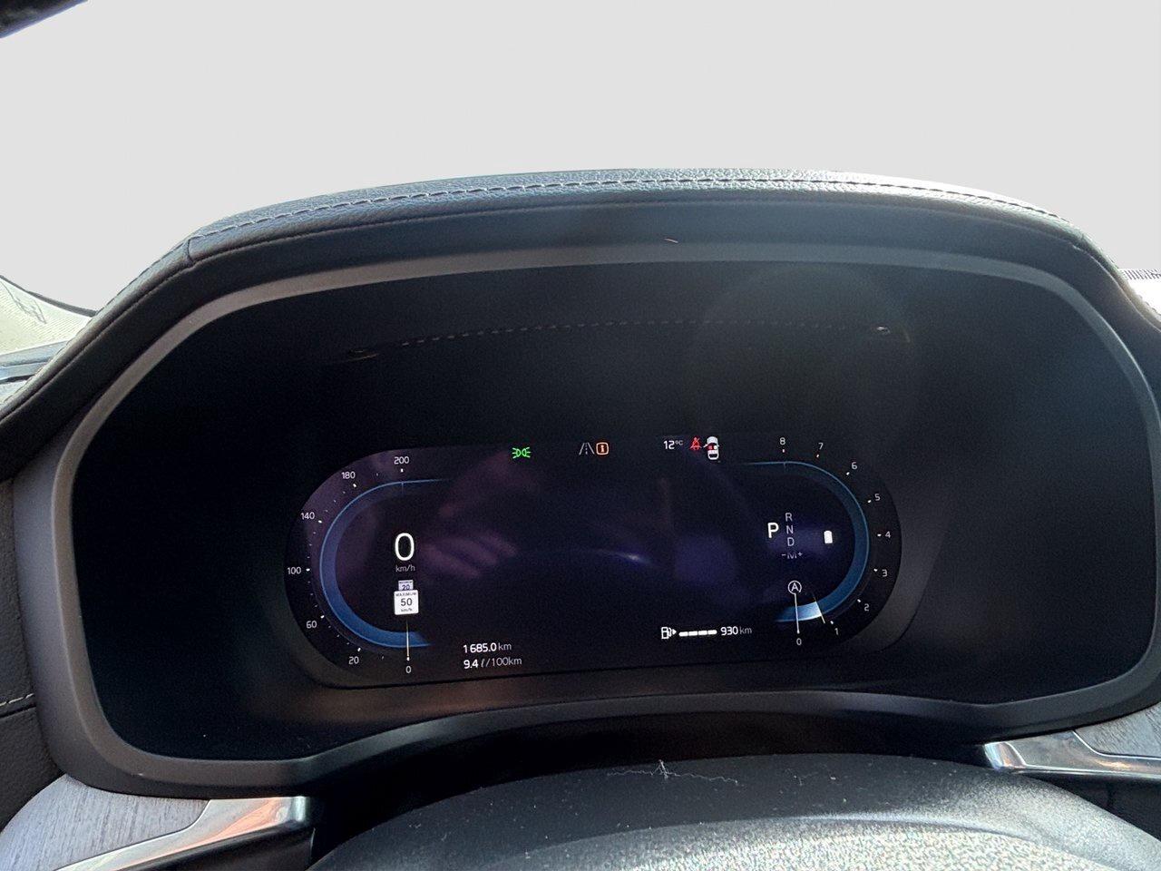 2024 Volvo S60 Ultimate Dark Theme Photo