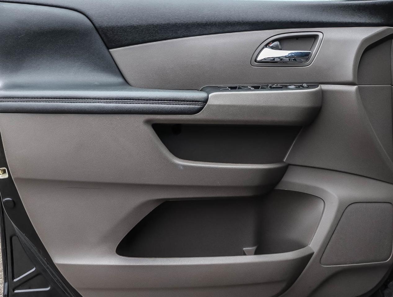 2014 Honda Odyssey EX Photo