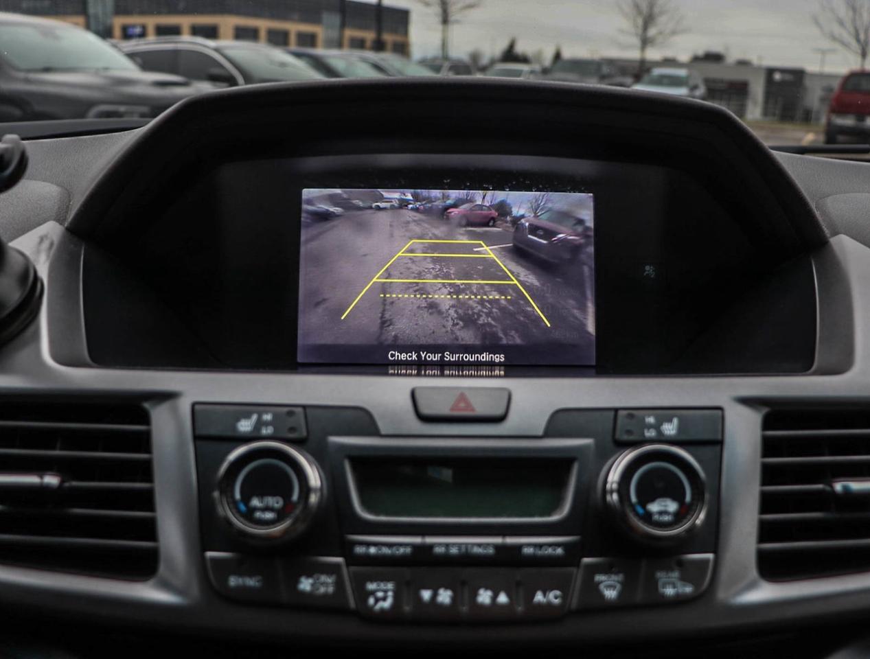 2014 Honda Odyssey EX Photo