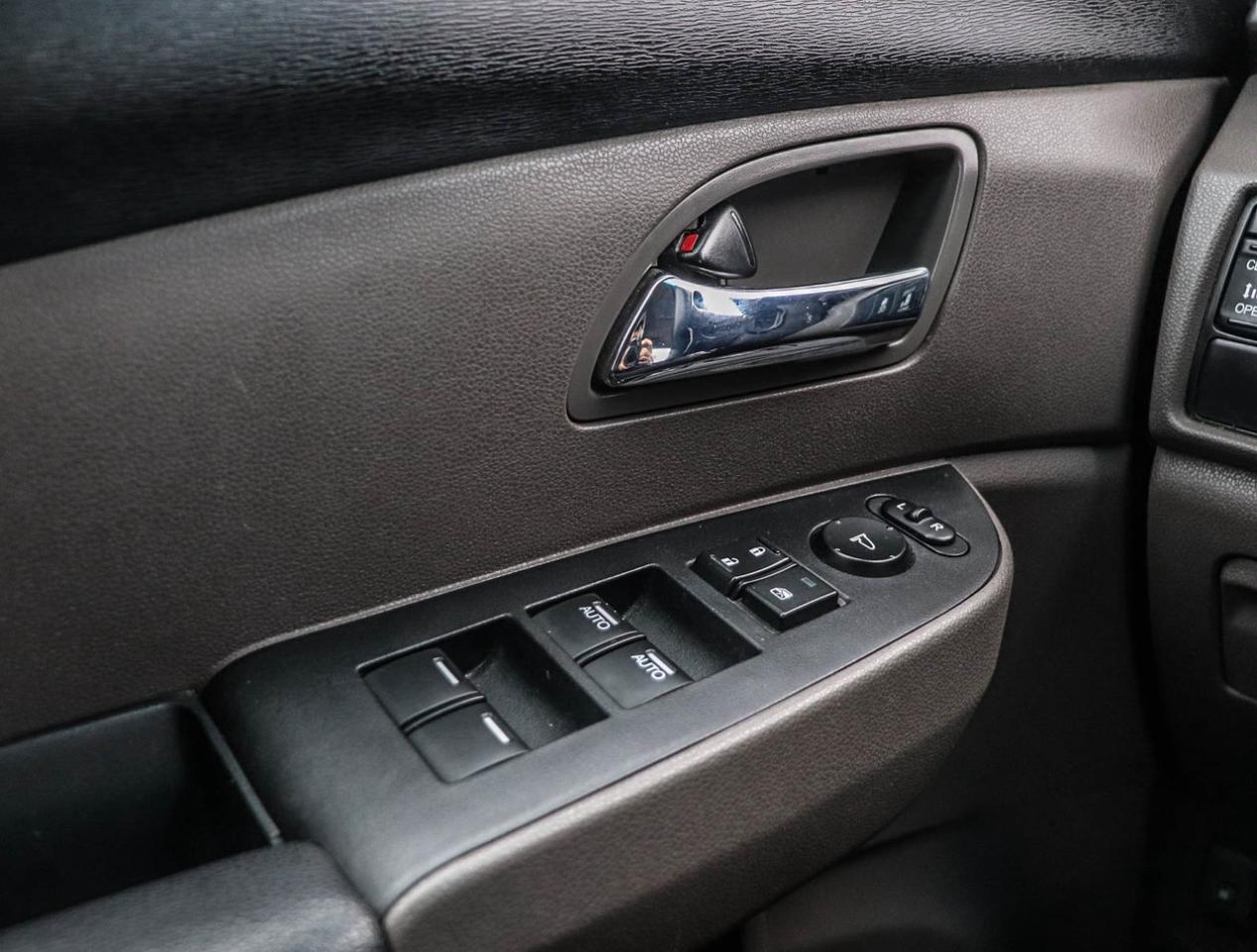 2014 Honda Odyssey EX Photo