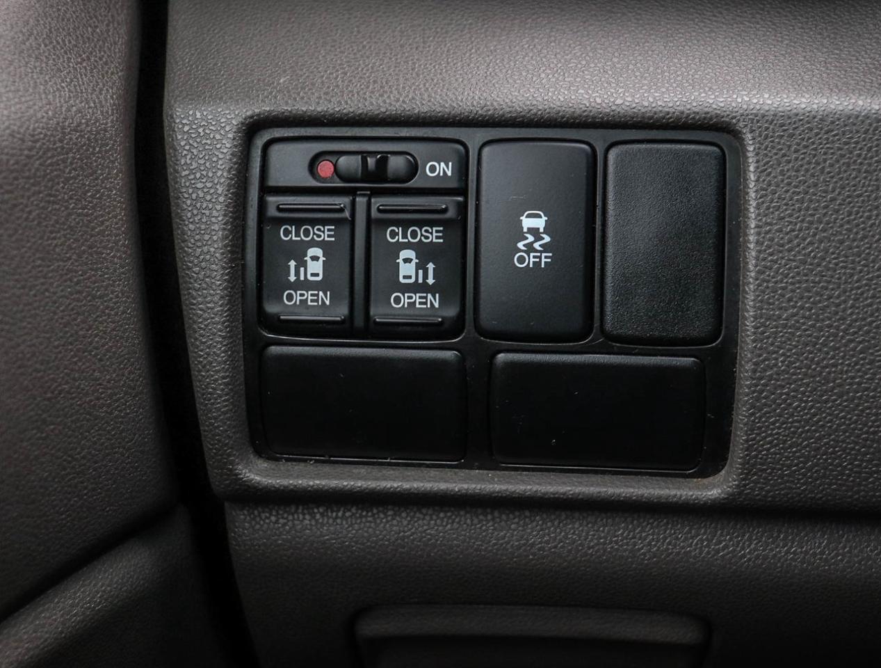 2014 Honda Odyssey EX Photo