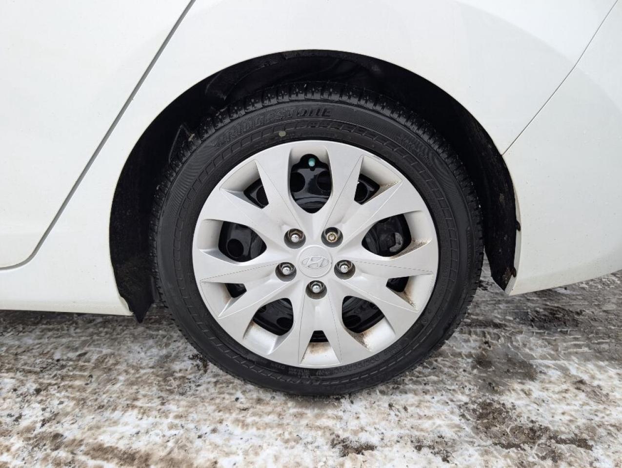 2015 Hyundai Elantra GL   HTD SEATS   BLUETOOTH Photo