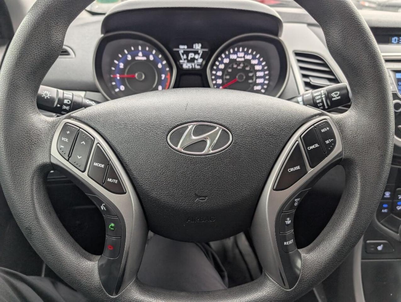 2015 Hyundai Elantra GL   HTD SEATS   BLUETOOTH Photo