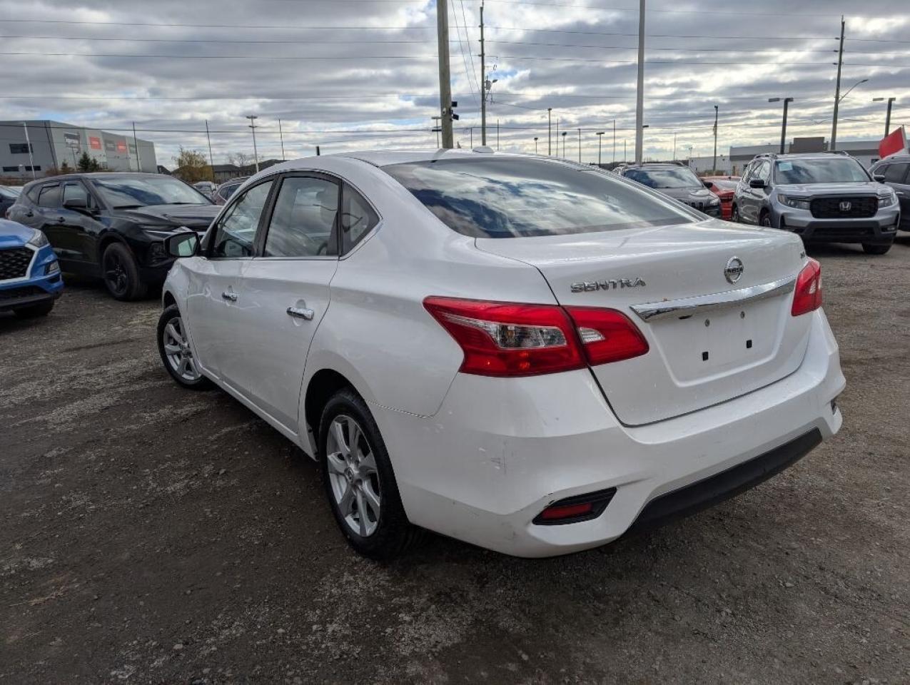 2018 Nissan Sentra SV Photo