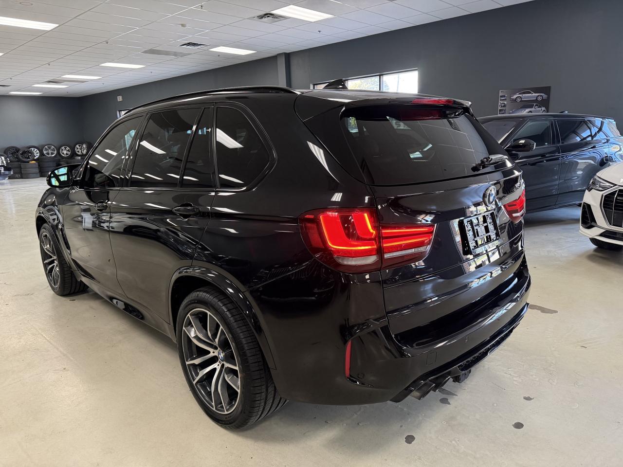 2016 BMW X5 M AWD 4dr///NO ACCIDENTS///567HP///RED ON BLACK/// Photo