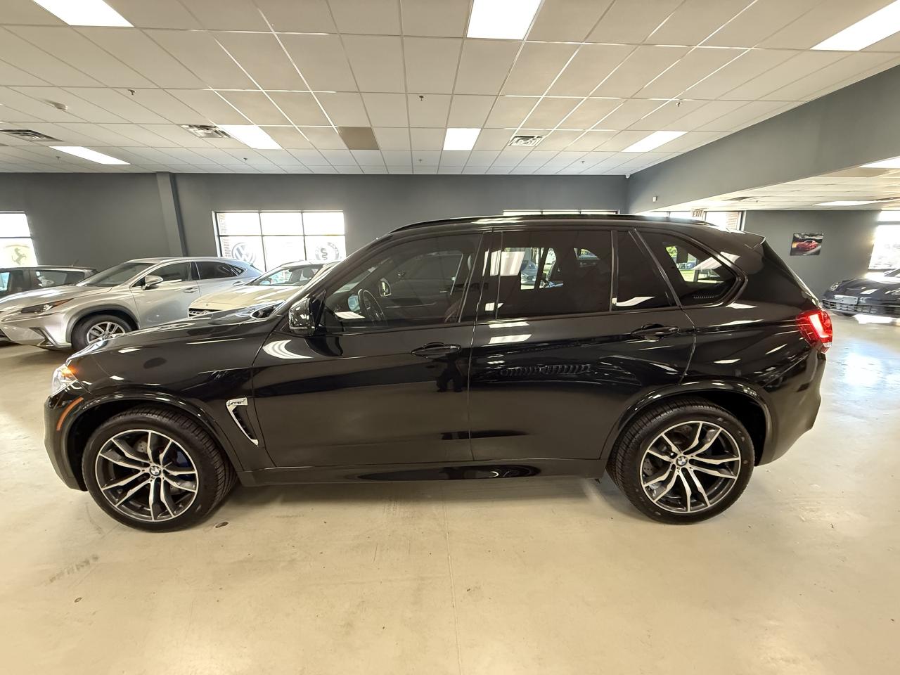 2016 BMW X5 M AWD 4dr///NO ACCIDENTS///567HP///RED ON BLACK/// Photo