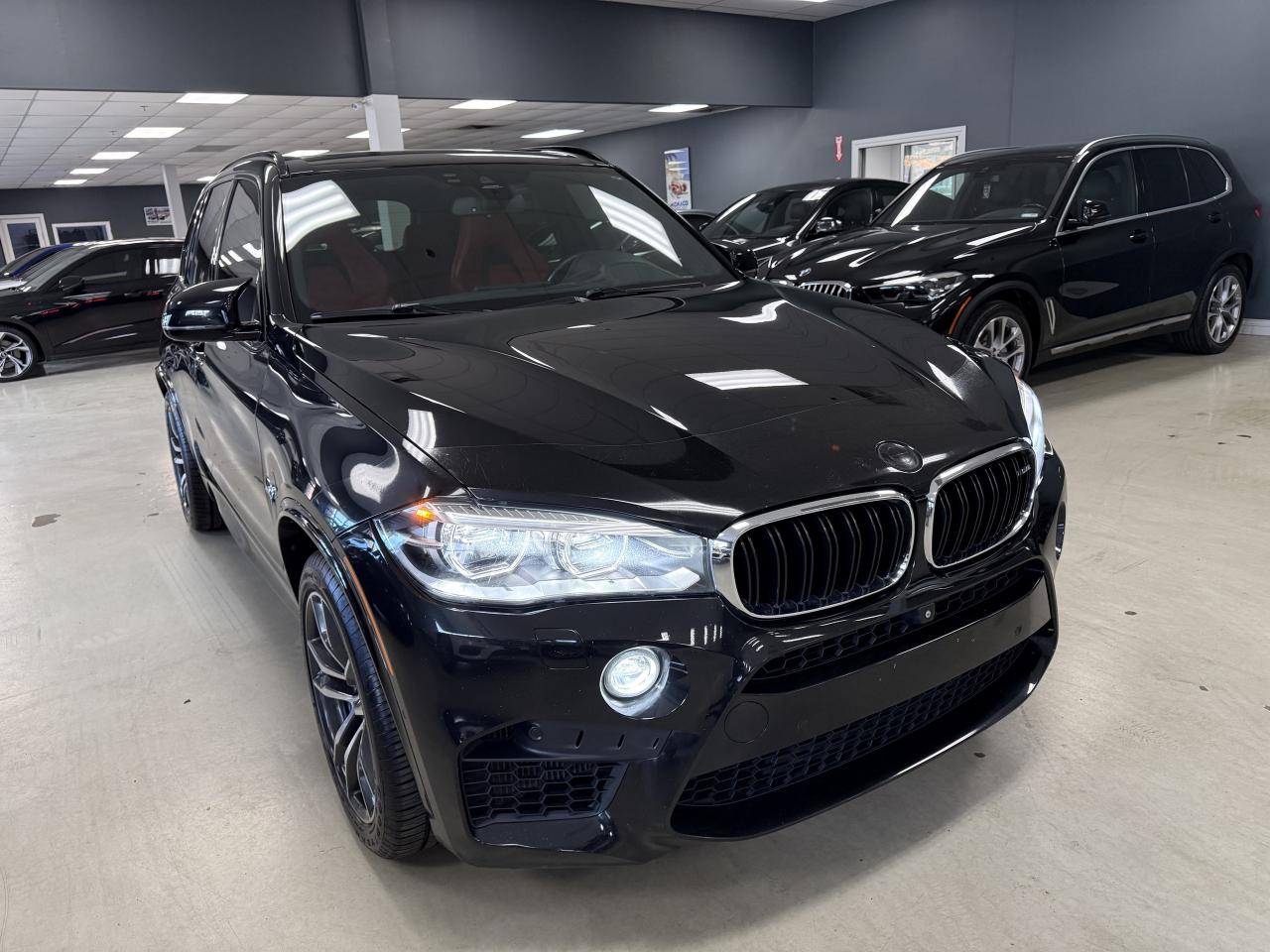 2016 BMW X5 M AWD 4dr///NO ACCIDENTS///567HP///RED ON BLACK/// Photo
