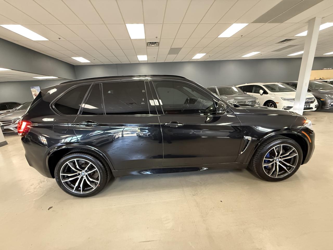 2016 BMW X5 M AWD 4dr///NO ACCIDENTS///567HP///RED ON BLACK/// Photo