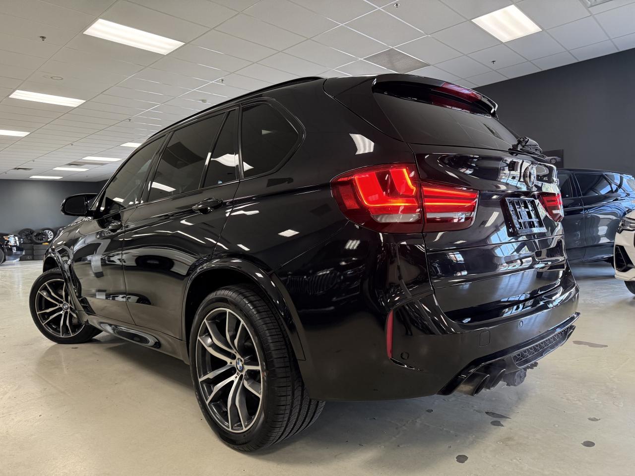 2016 BMW X5 M AWD 4dr///NO ACCIDENTS///567HP///RED ON BLACK/// Photo