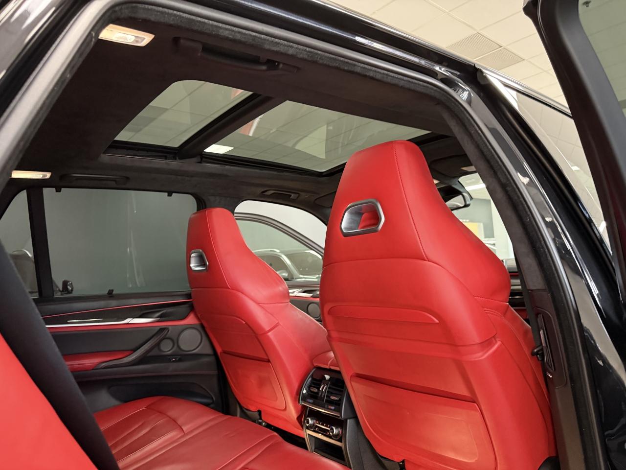2016 BMW X5 M AWD 4dr///NO ACCIDENTS///567HP///RED ON BLACK/// Photo