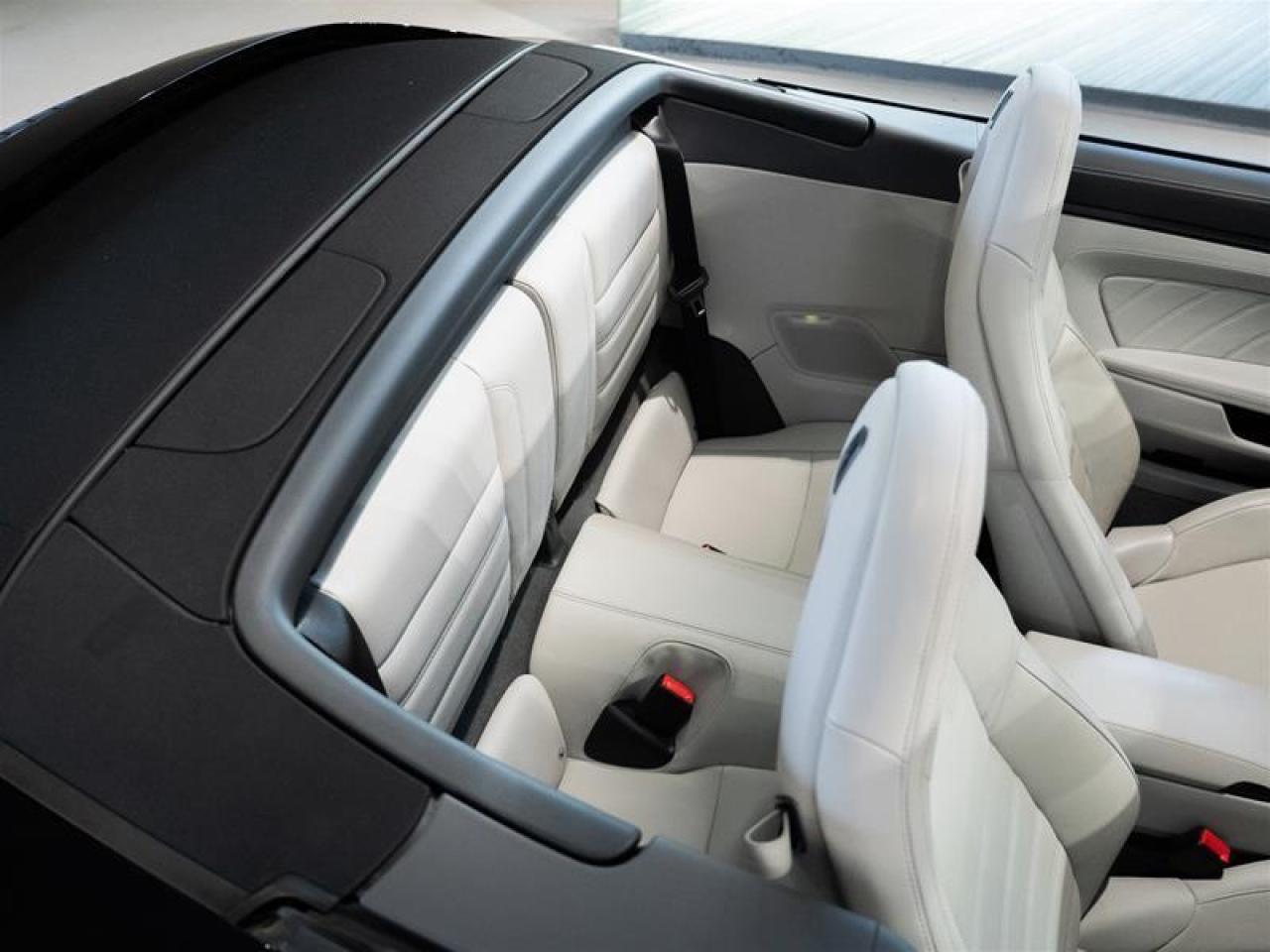 2023 Porsche 911 Carrera 4 GTS Cabriolet Photo