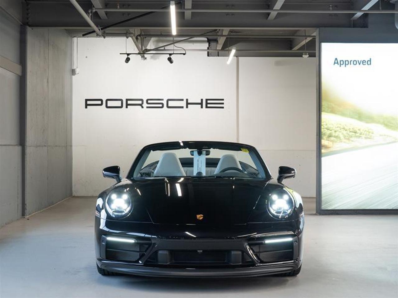 2023 Porsche 911 Carrera 4 GTS Cabriolet Photo