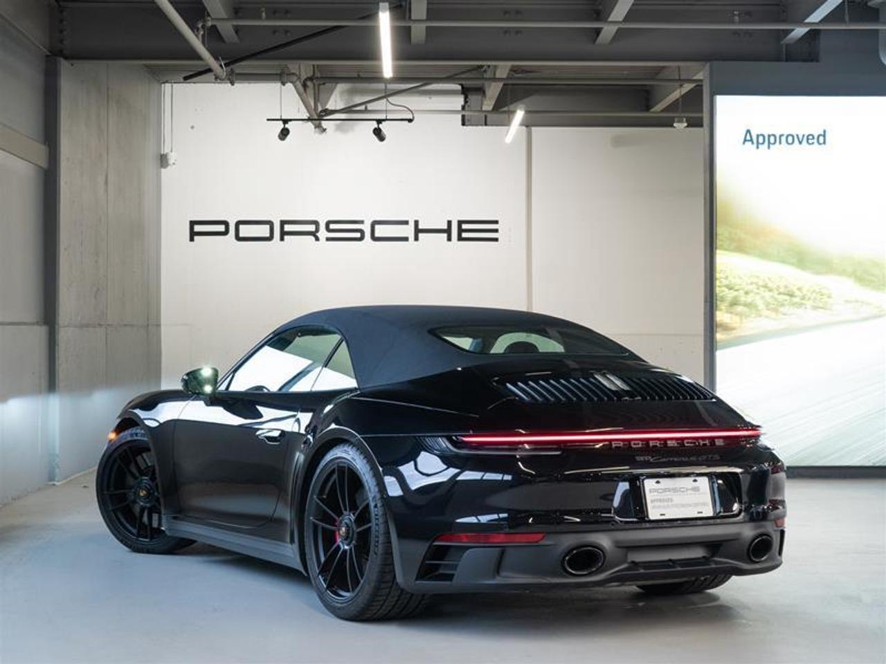 2023 Porsche 911 Carrera 4 GTS Cabriolet Photo