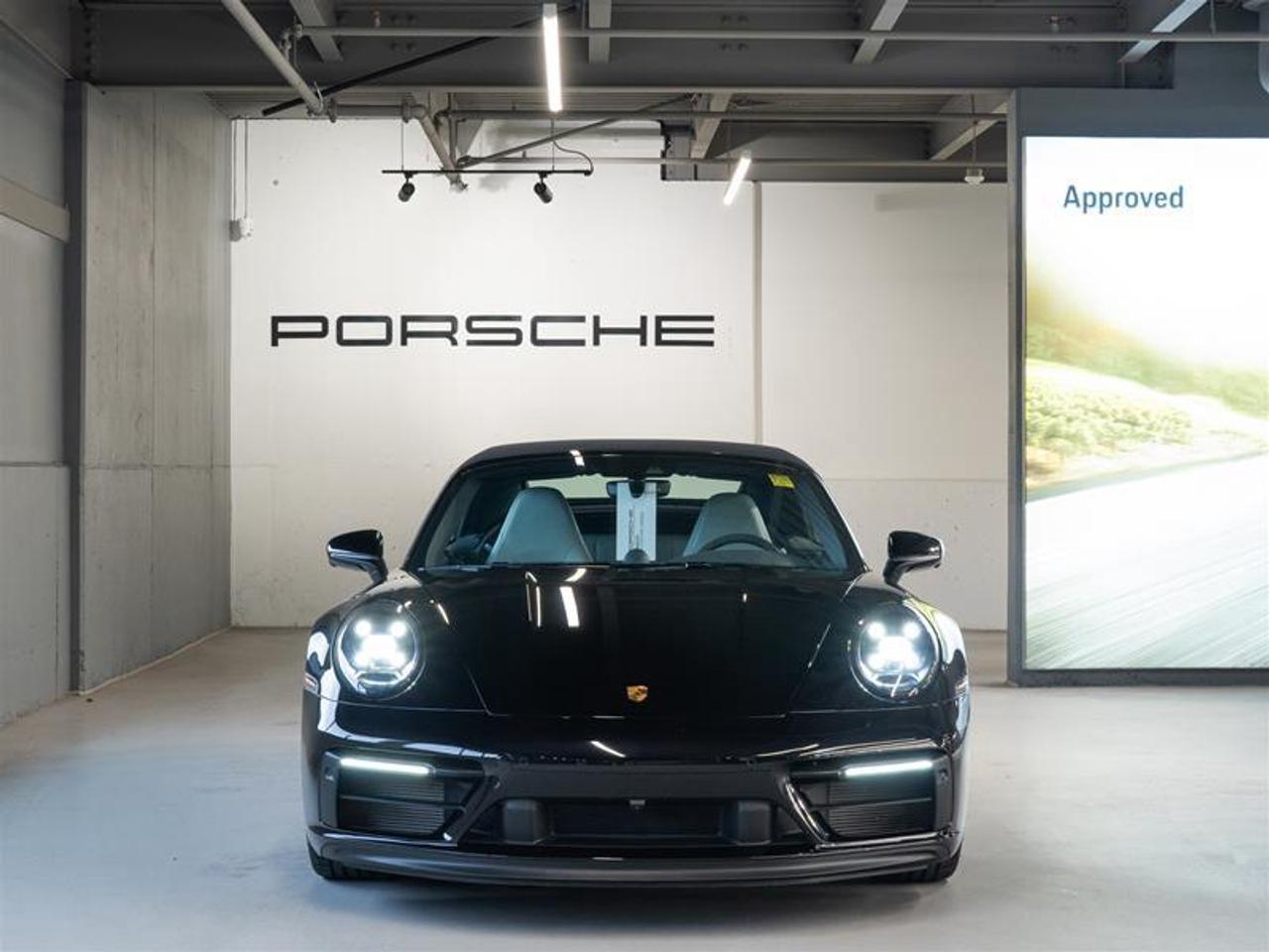 2023 Porsche 911 Carrera 4 GTS Cabriolet Photo