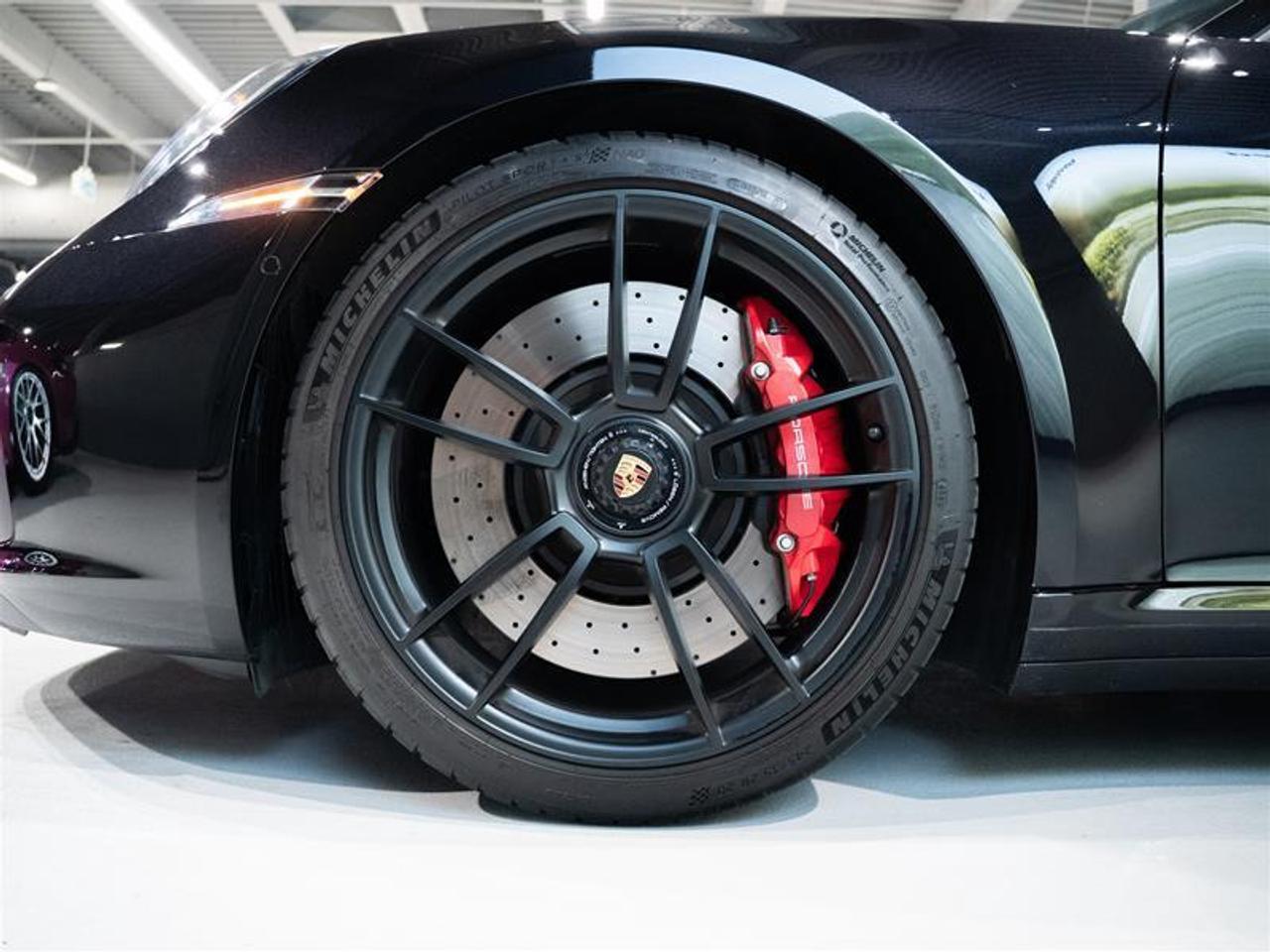 2023 Porsche 911 Carrera 4 GTS Cabriolet Photo