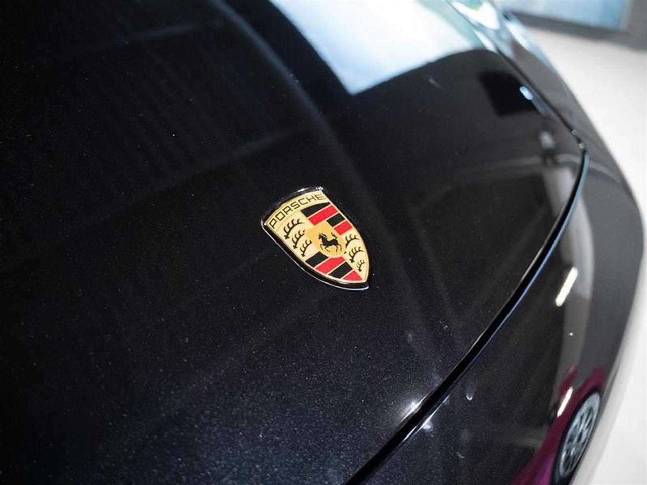 2023 Porsche 911 Carrera 4 GTS Cabriolet Photo