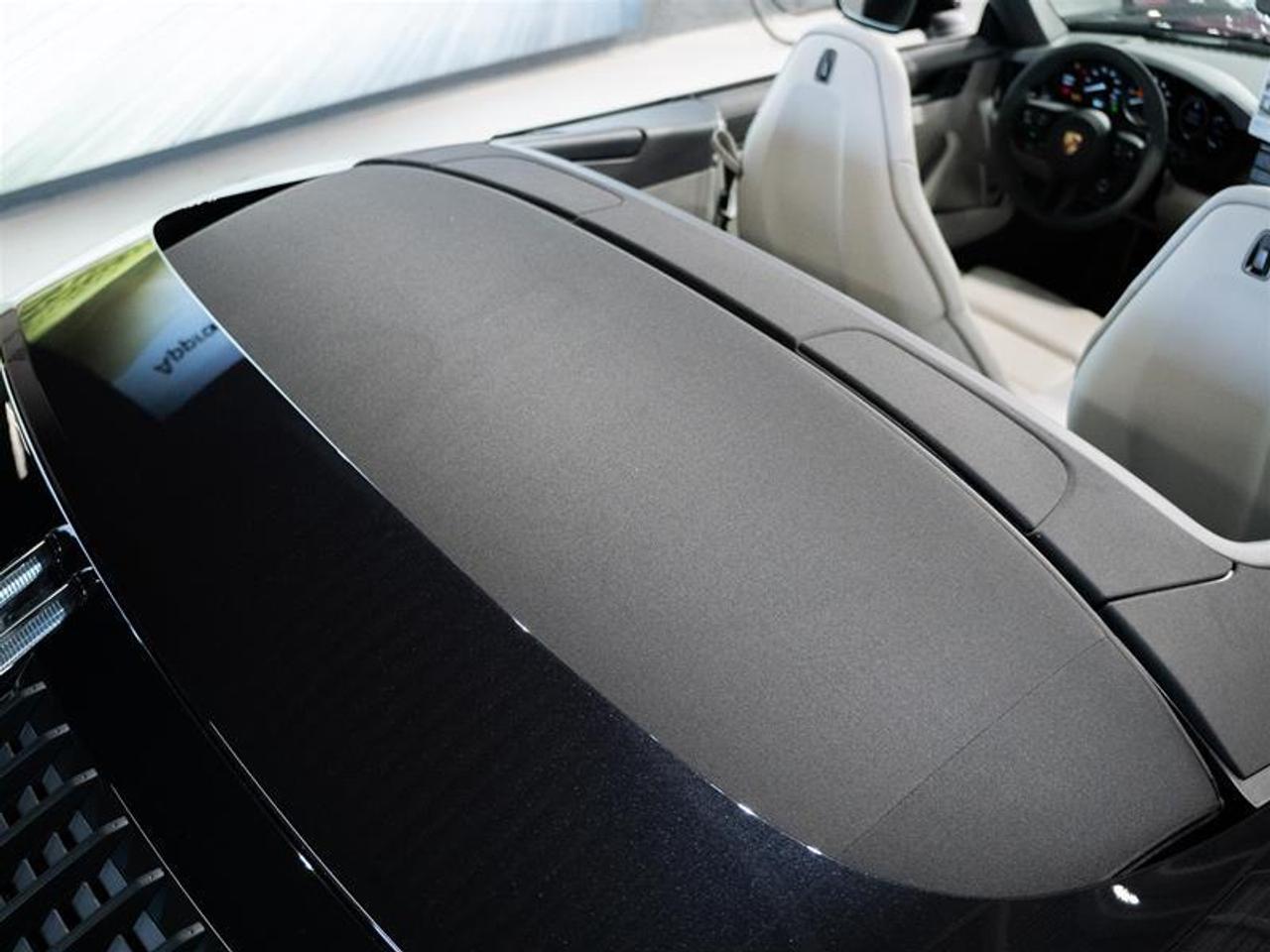 2023 Porsche 911 Carrera 4 GTS Cabriolet Photo