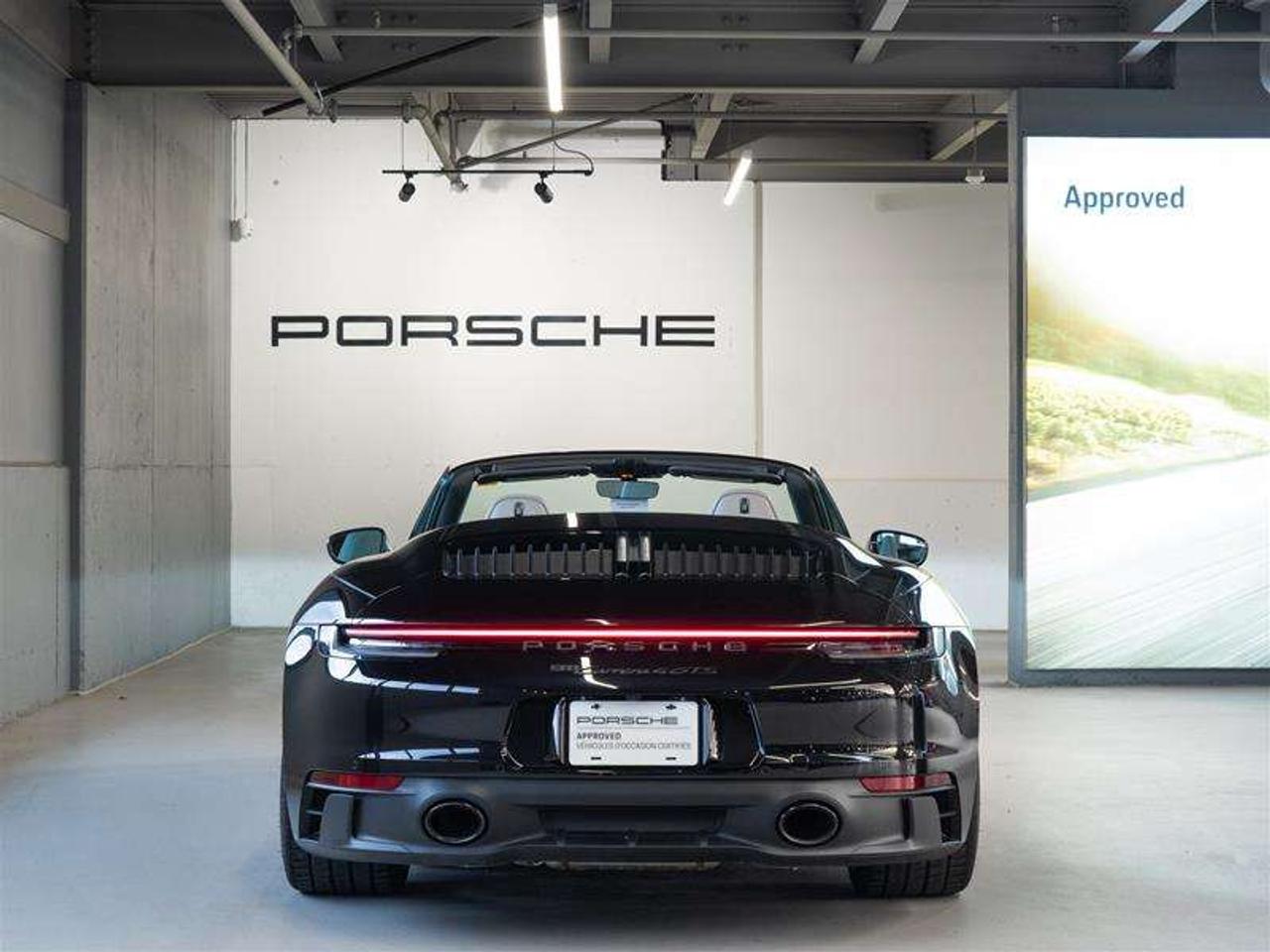2023 Porsche 911 Carrera 4 GTS Cabriolet Photo