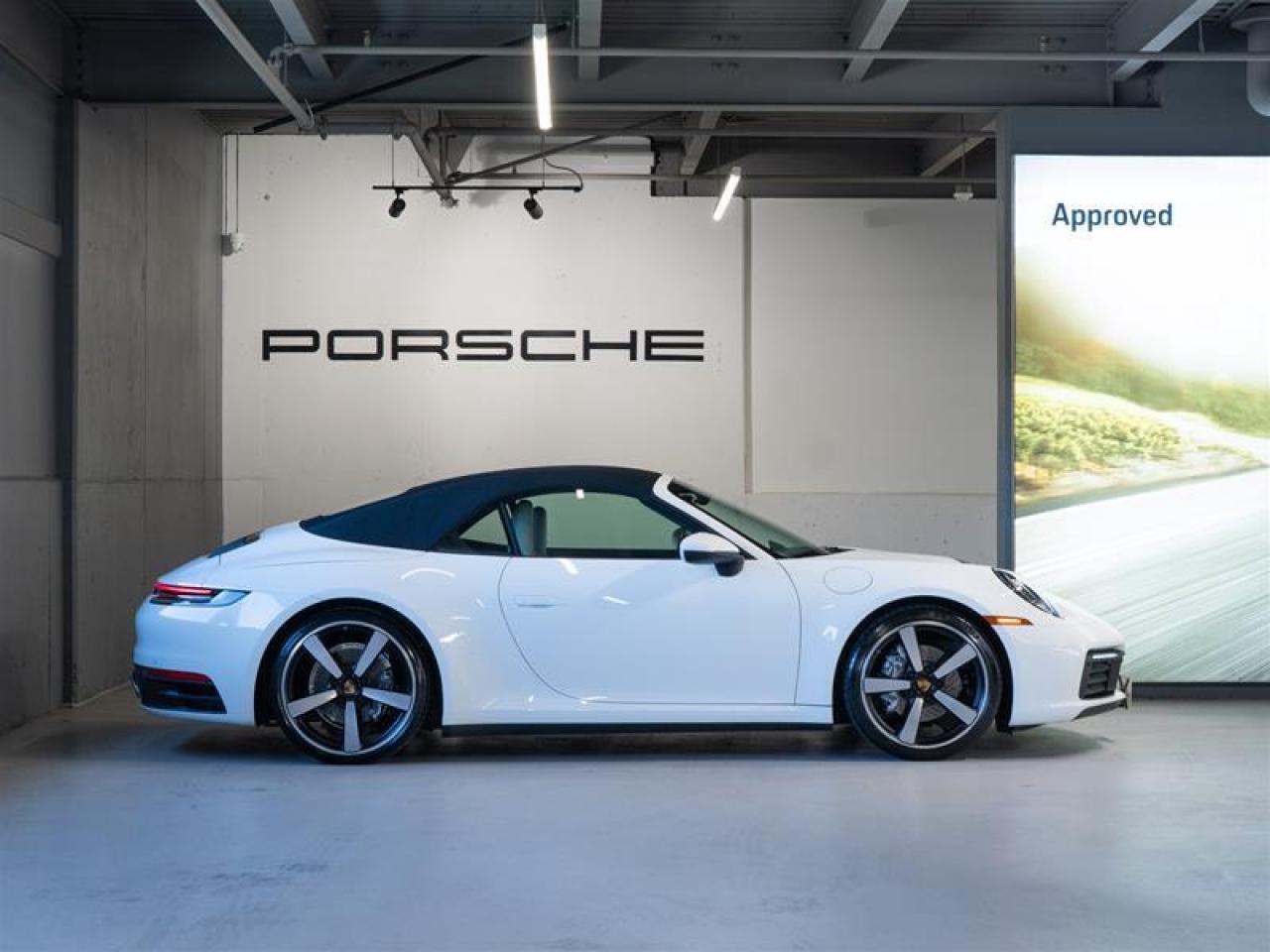 2020 Porsche 911 Carrera Cabriolet (992) Photo