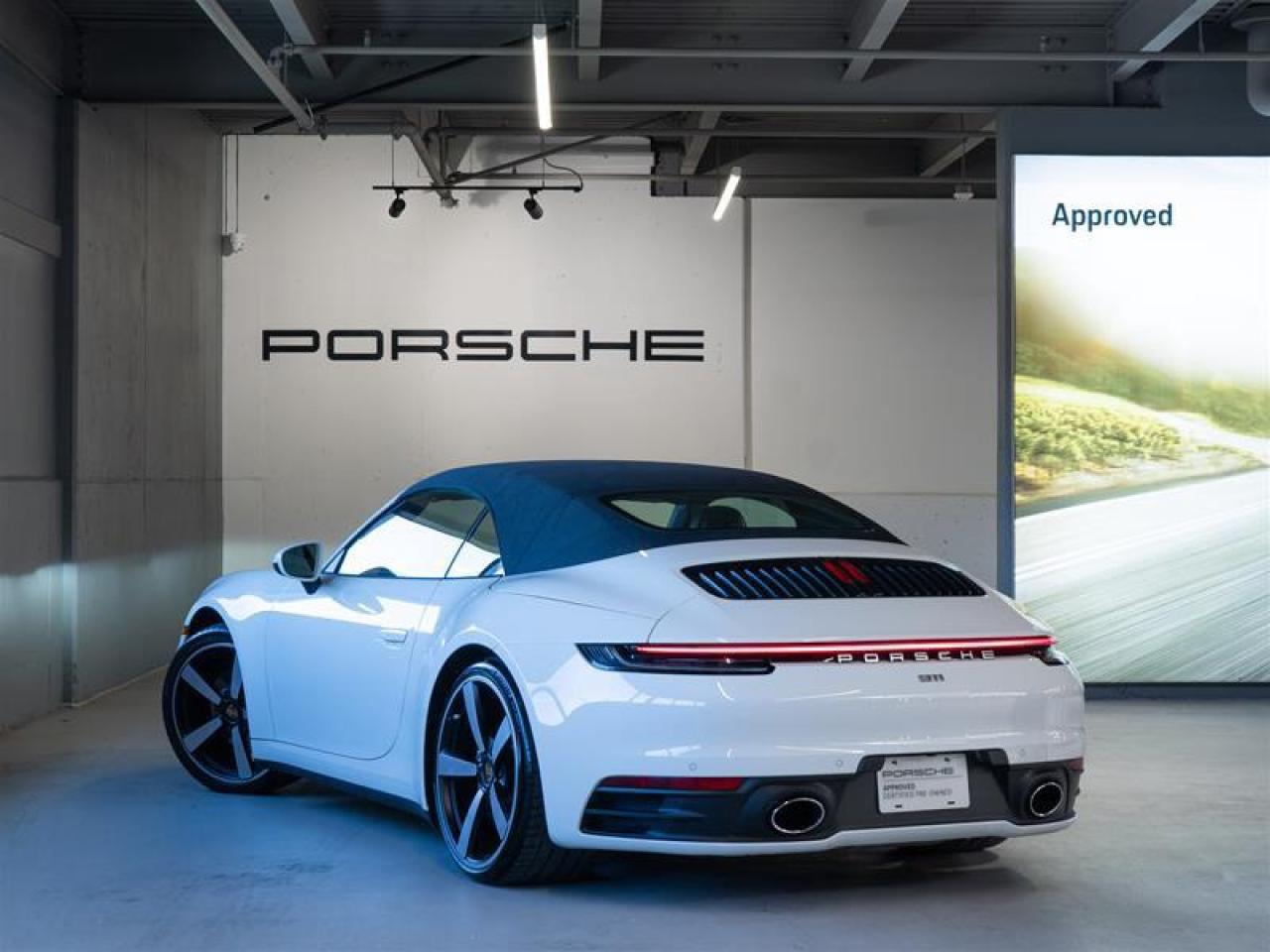 2020 Porsche 911 Carrera Cabriolet (992) Photo2