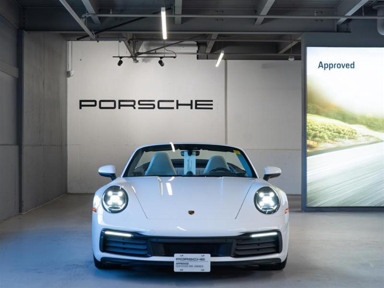 2020 Porsche 911 Carrera Cabriolet (992) Photo