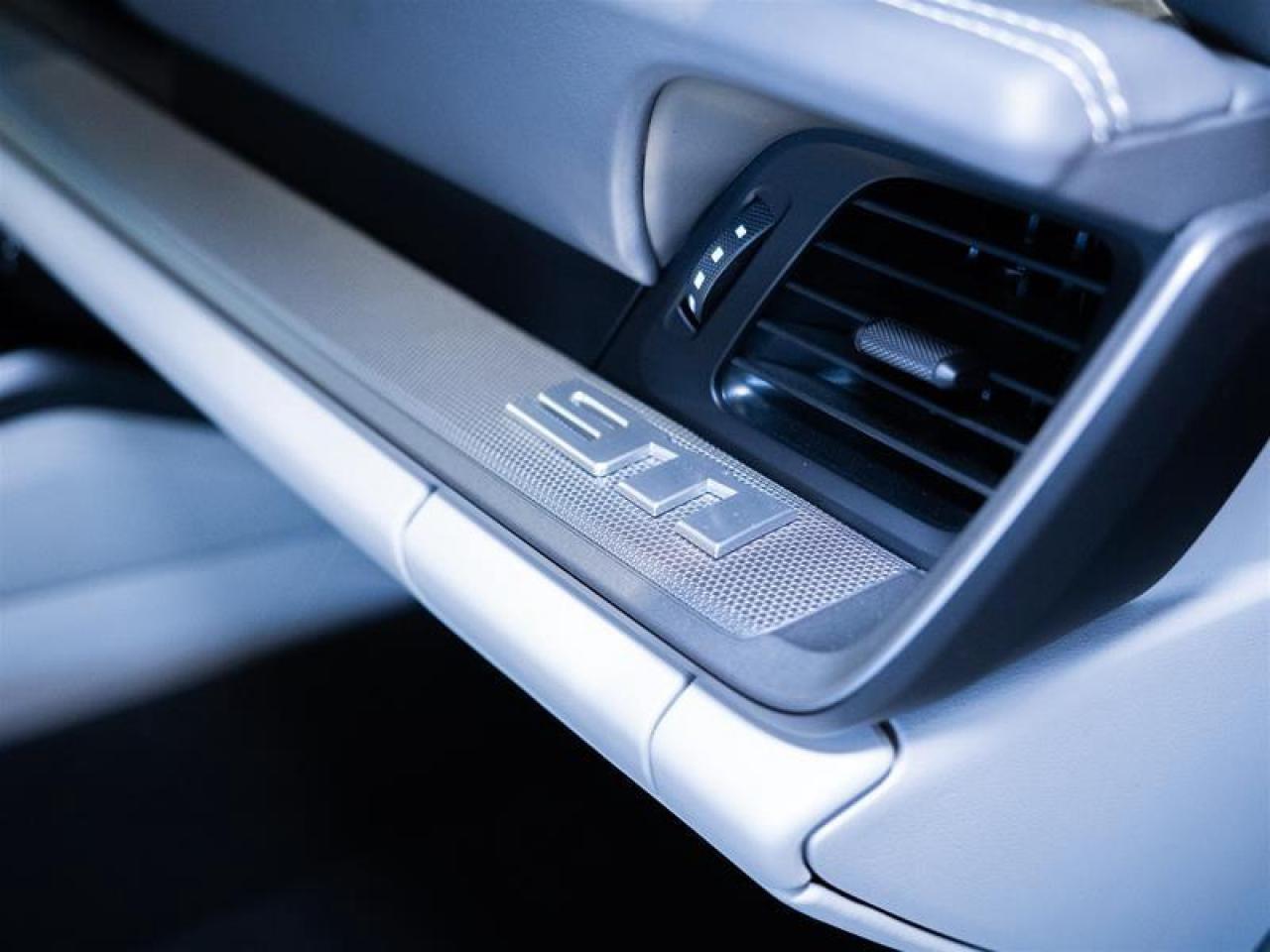 2020 Porsche 911 Carrera Cabriolet (992) Photo