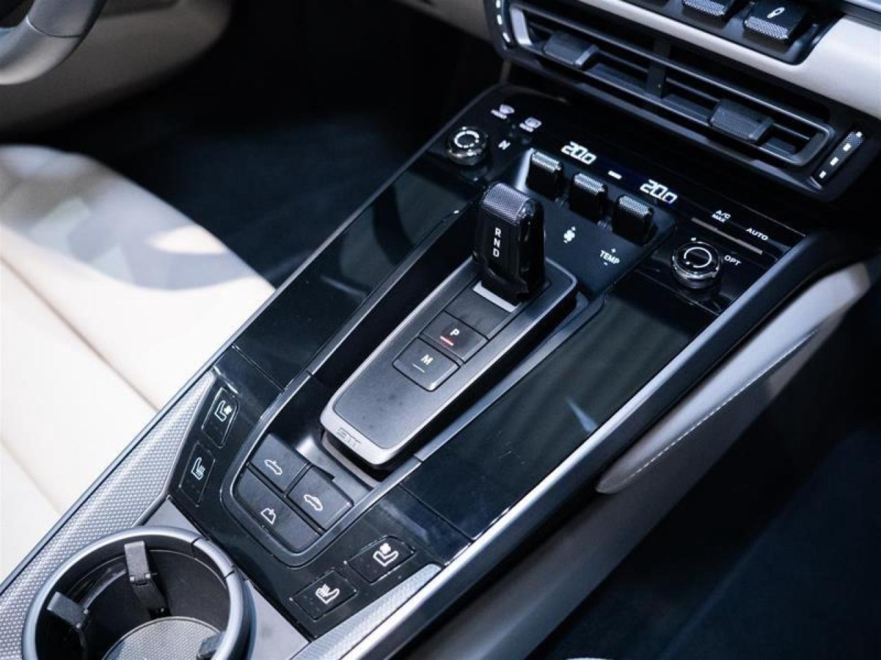 2020 Porsche 911 Carrera Cabriolet (992) Photo