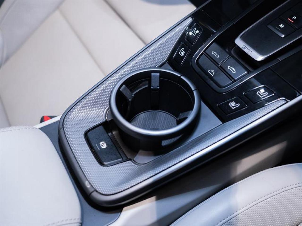 2020 Porsche 911 Carrera Cabriolet (992) Photo