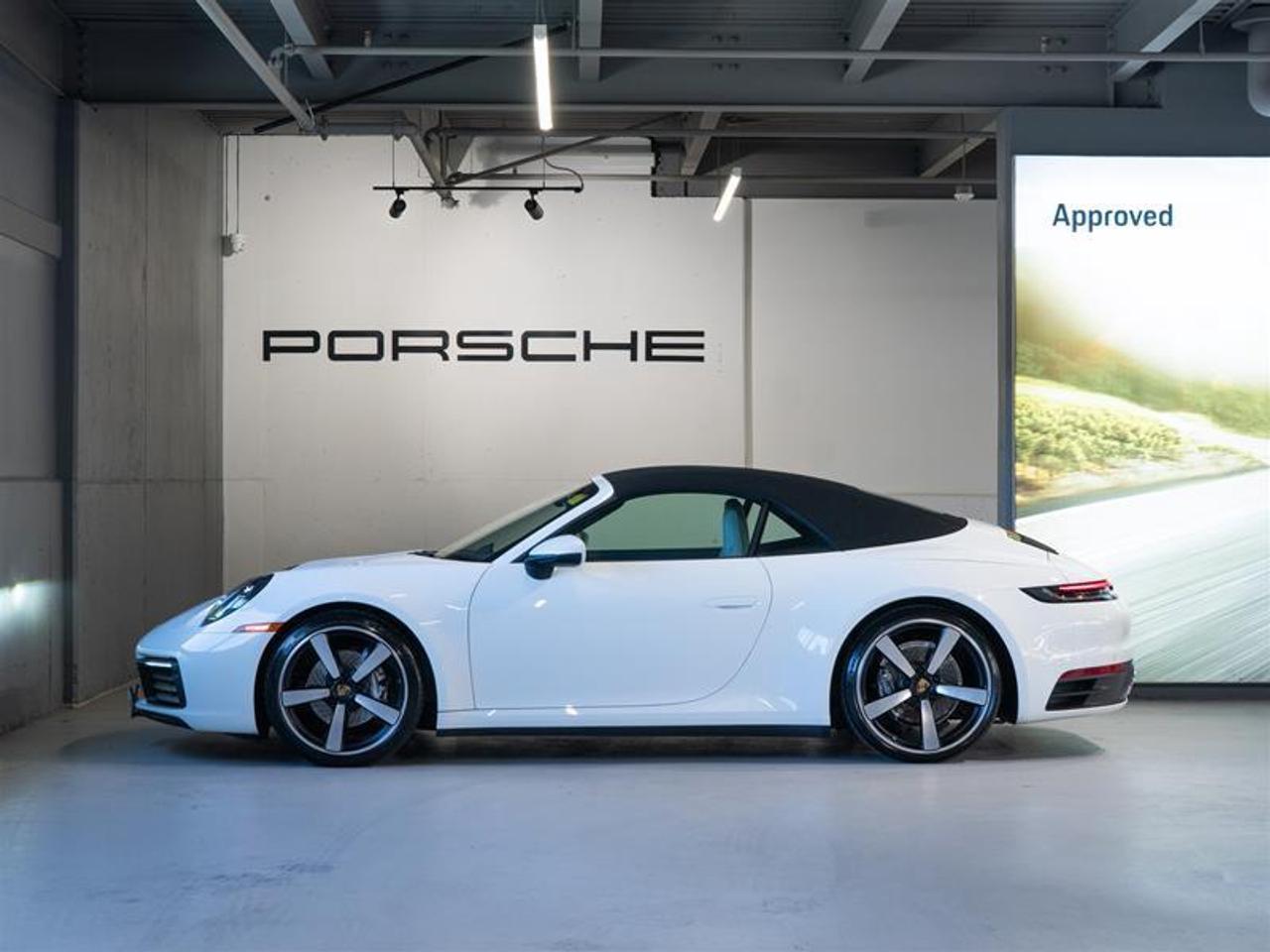 2020 Porsche 911 Carrera Cabriolet (992) Photo