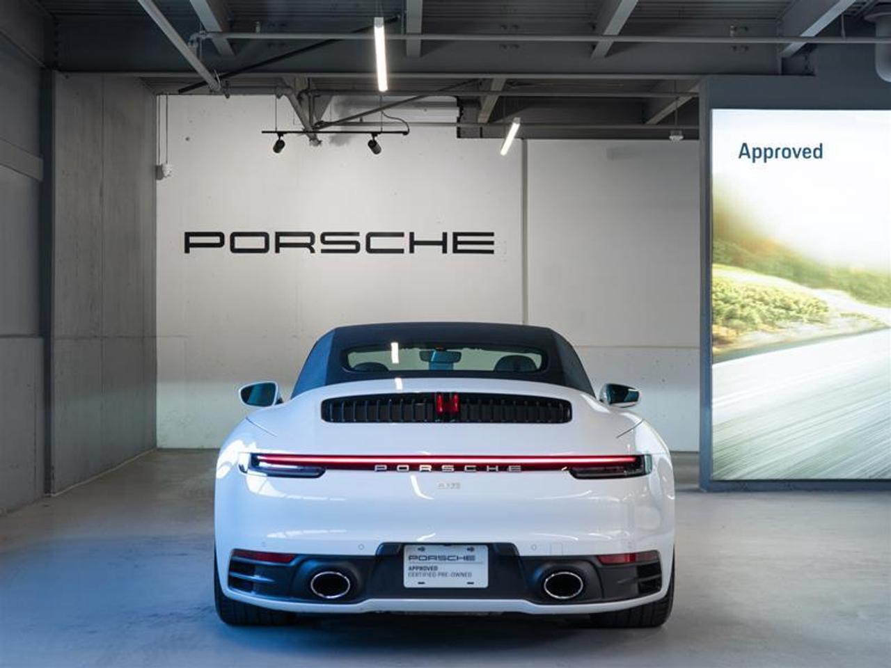 2020 Porsche 911 Carrera Cabriolet (992) Photo3