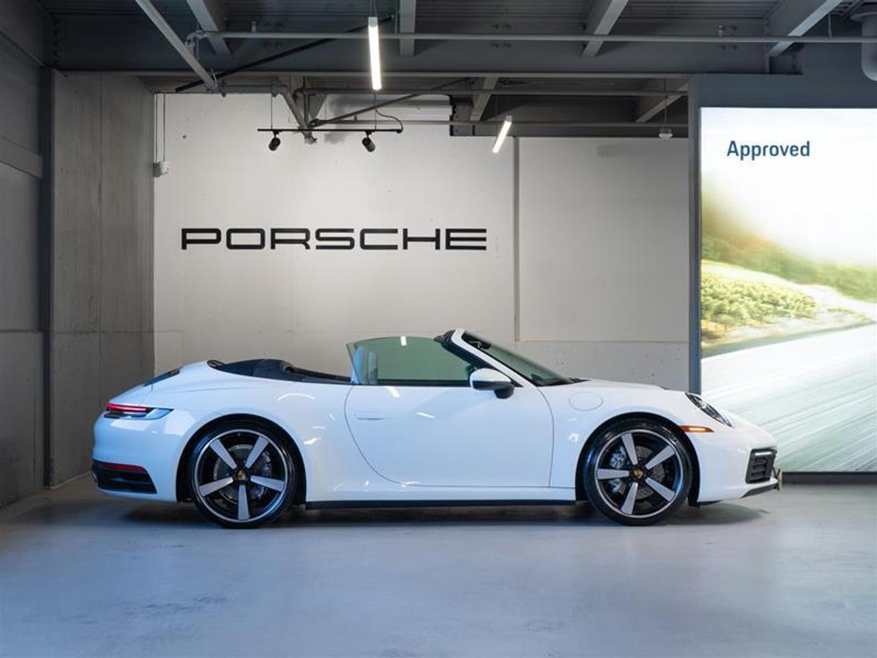 2020 Porsche 911 Carrera Cabriolet (992) Photo