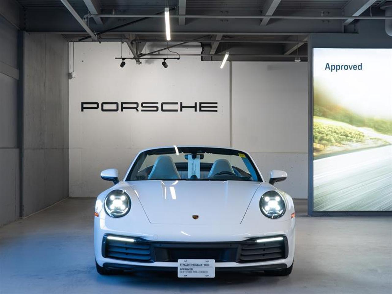 2020 Porsche 911 Carrera Cabriolet (992) Photo
