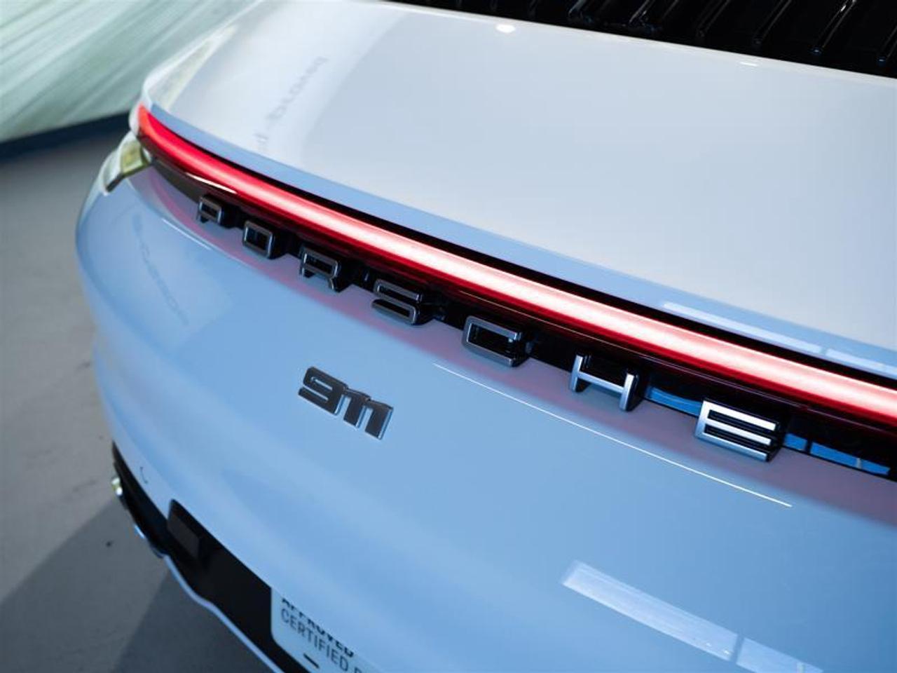 2020 Porsche 911 Carrera Cabriolet (992) Photo