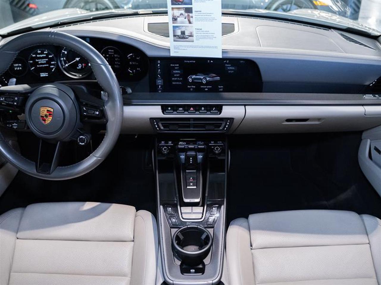 2020 Porsche 911 Carrera Cabriolet (992) Photo