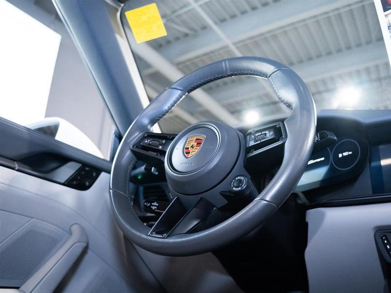 2020 Porsche 911 Carrera Cabriolet (992) Photo