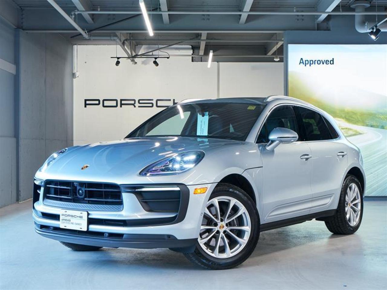 Used 2024 Porsche Macan AWD for sale in Ottawa, ON