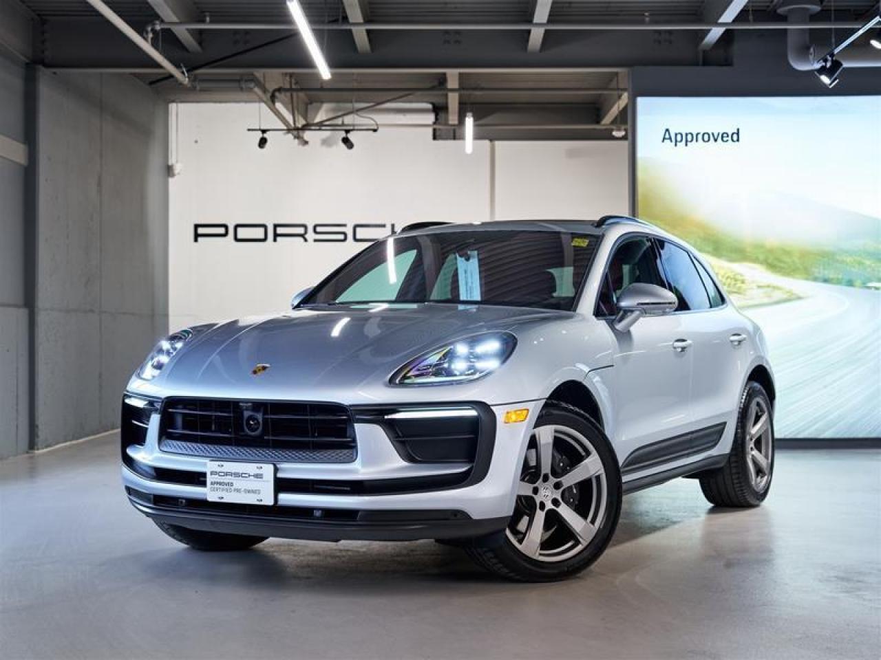 Used 2024 Porsche Macan AWD for sale in Ottawa, ON
