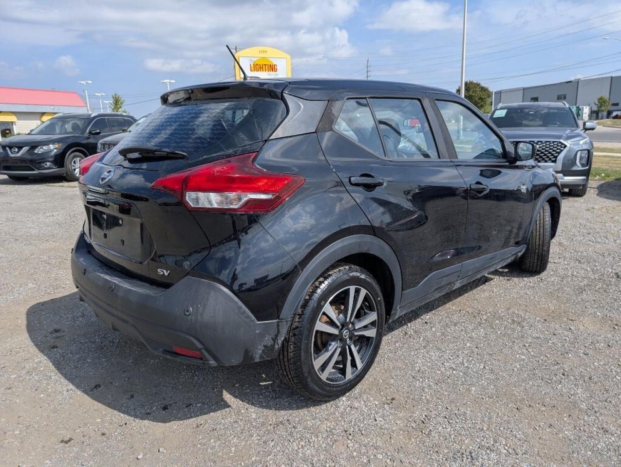 2020 Nissan Kicks SV  CAMERA LANE ASSIST BLIND SPOT  RMT START Photo