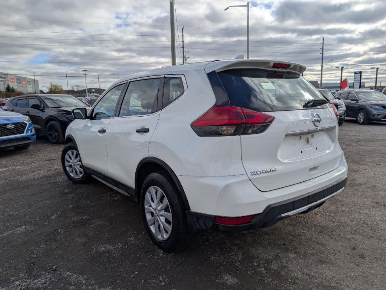 2017 Nissan Rogue CAMERA   HTD SEATS   BLUETOOTH Photo