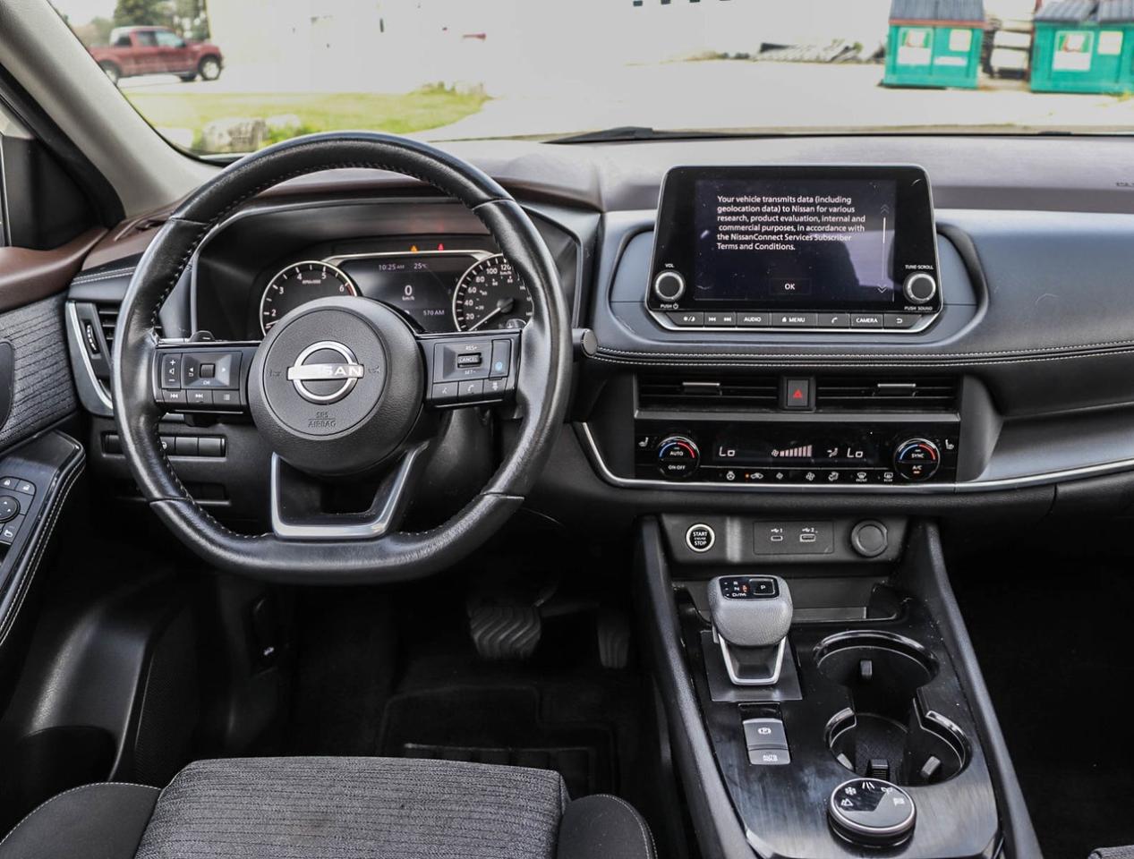 2023 Nissan Rogue SV Moonroof GREAT RATES! Photo