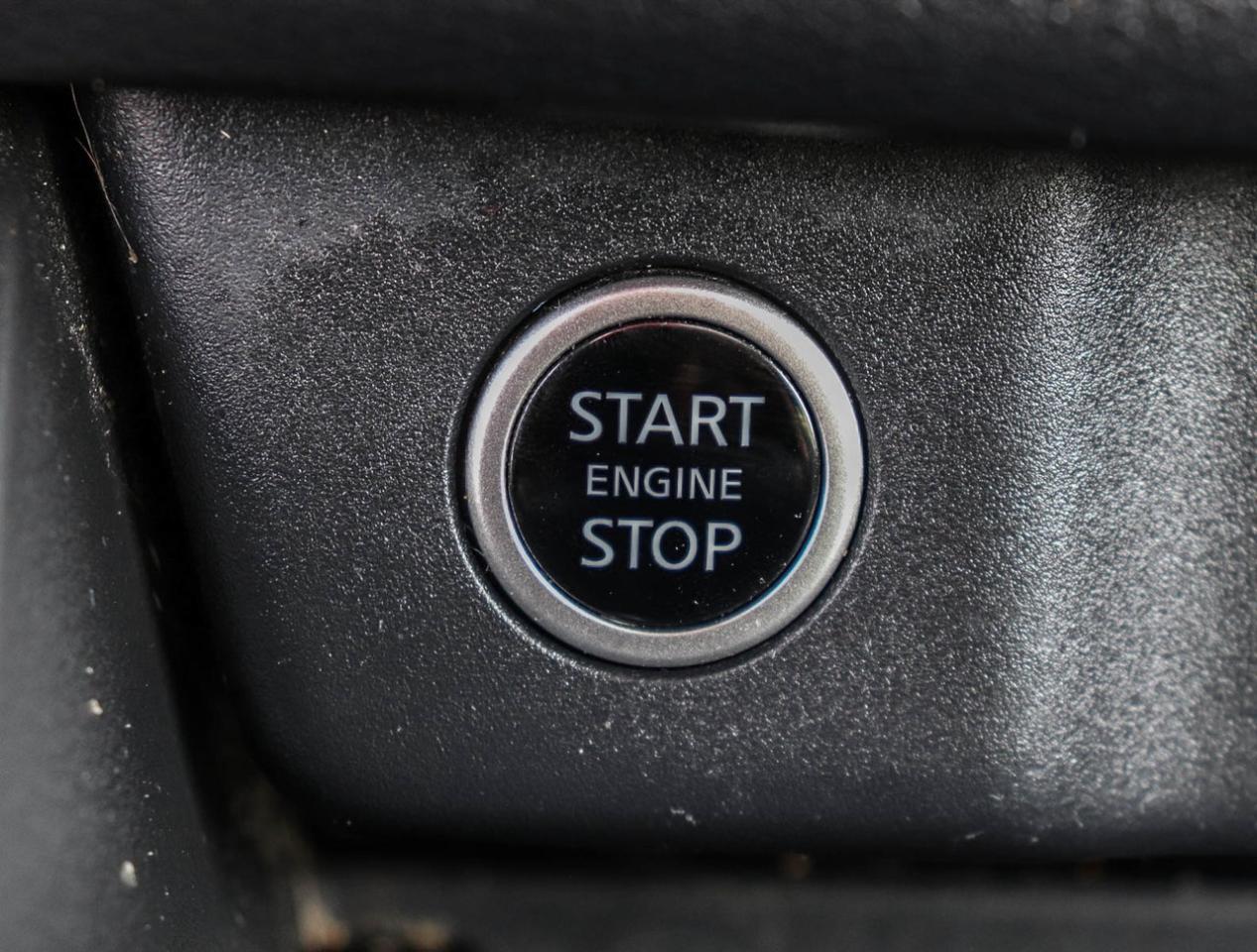 2023 Nissan Rogue SV Moonroof GREAT RATES! Photo