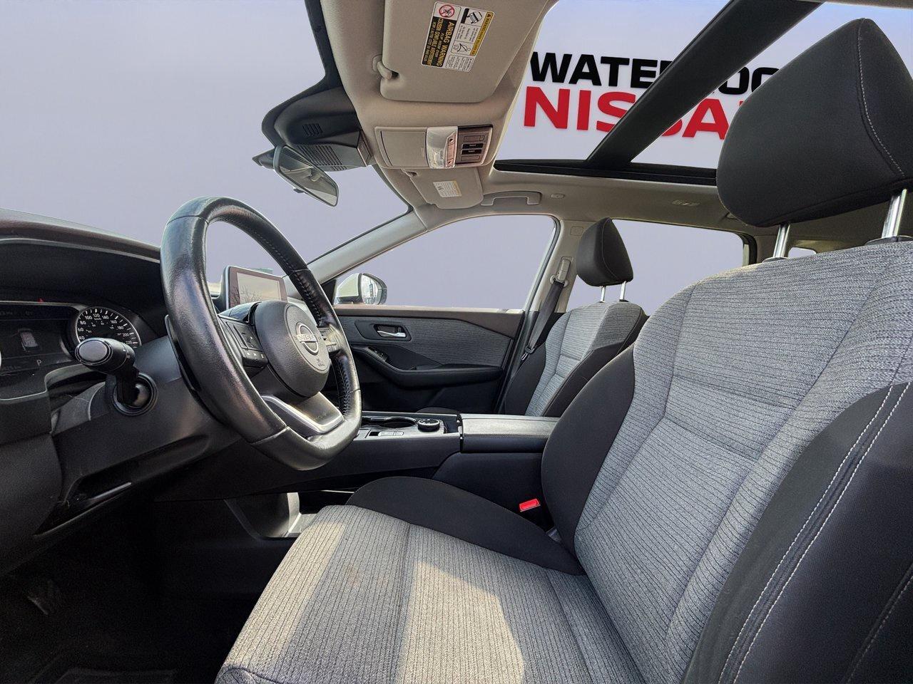 2023 Nissan Rogue SV Moonroof GREAT RATES! Photo