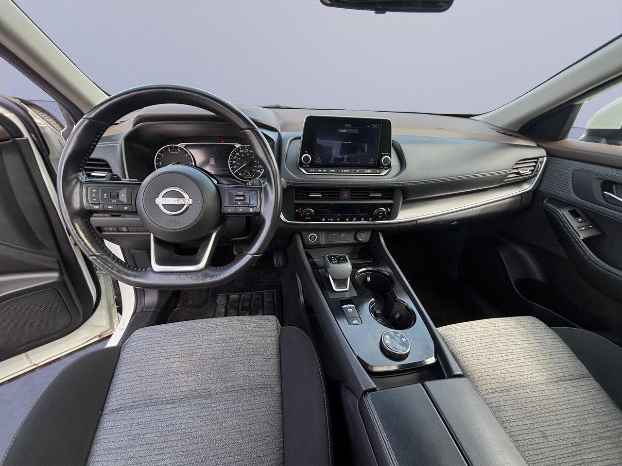 2023 Nissan Rogue SV Moonroof GREAT RATES! Photo