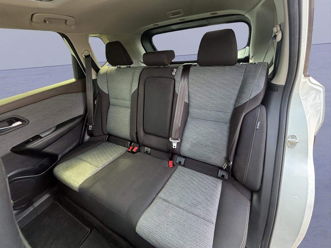 2023 Nissan Rogue SV Moonroof GREAT RATES! Photo