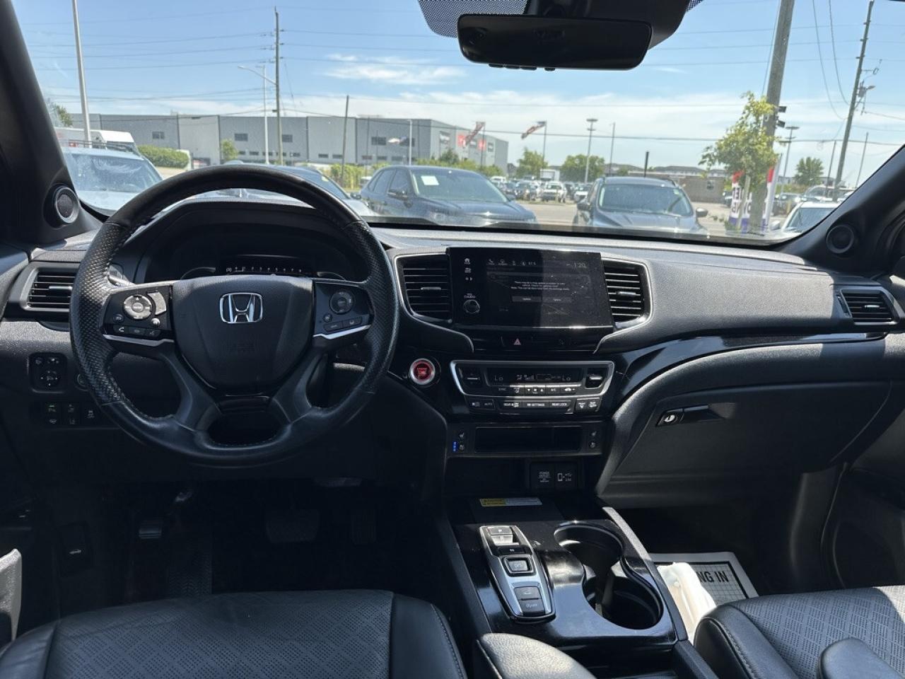 2022 Honda Passport Touring AWD   NAVI   LEATHER  SUNROOF   CAMERA Photo