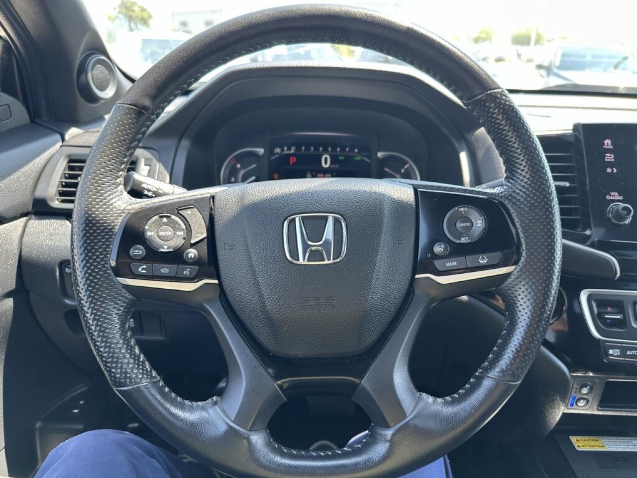 2022 Honda Passport Touring AWD   NAVI   LEATHER  SUNROOF   CAMERA Photo