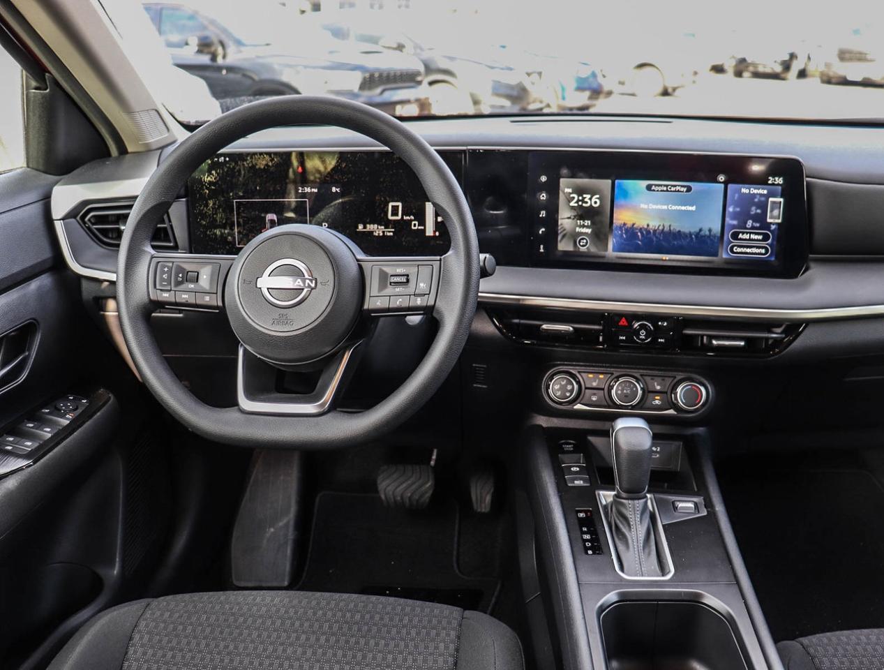 2025 Nissan Kicks S Photo